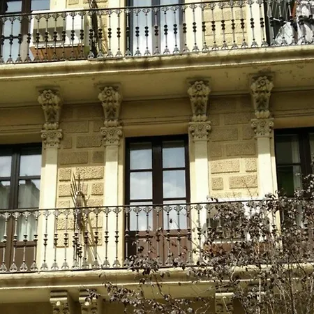 Weflating Gracia Apartment
