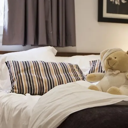 Weflating Gracia Apartment Barcelona