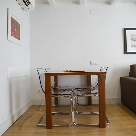 Weflating Gracia Apartment Barcelona